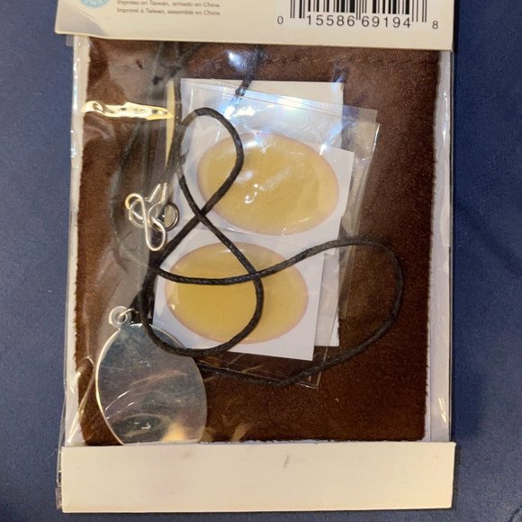 Brand New Martha Stewart Crafts Memory Pendant Kit - Picture 2 of 6